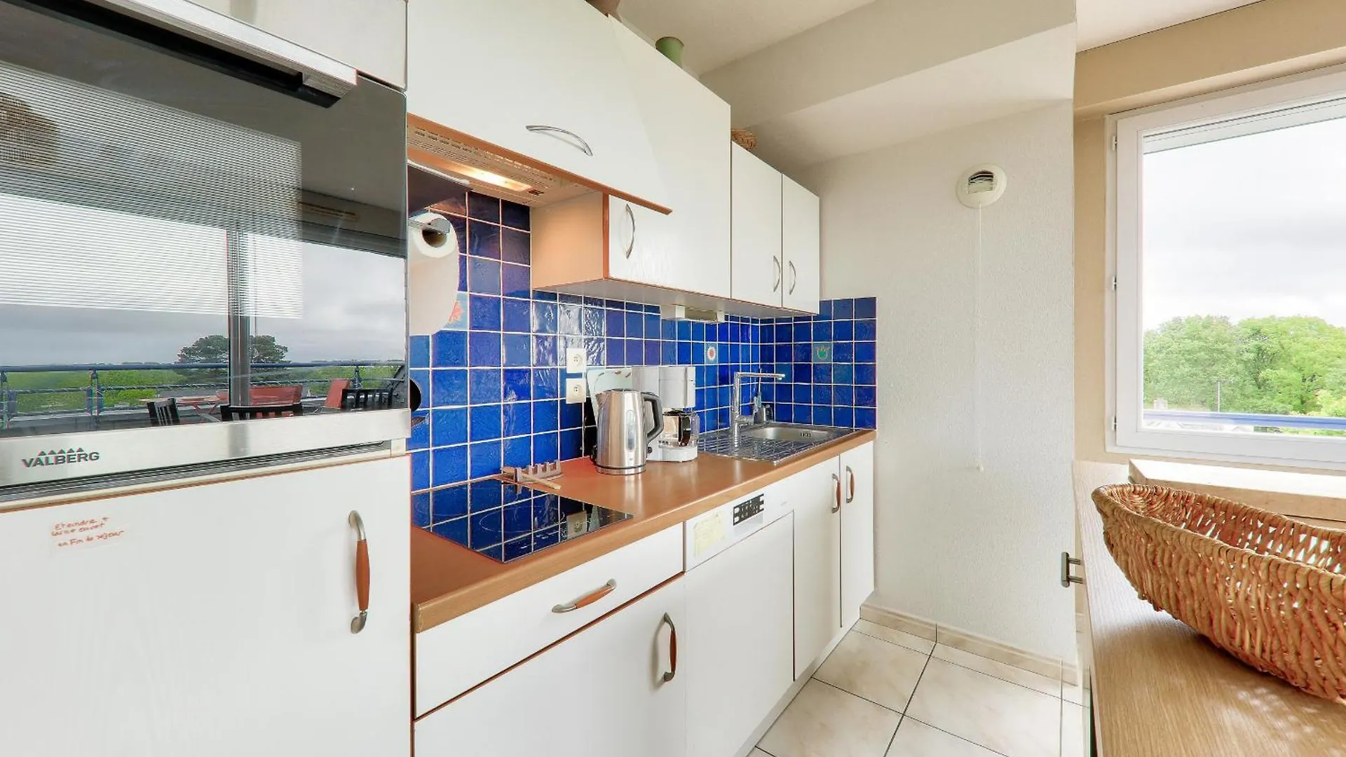 Appartement Pour 4 Avec Grand Balcon サルゾー アパート